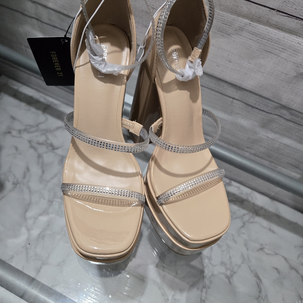Forever 21 Platform Heels - Picture 5 of 6